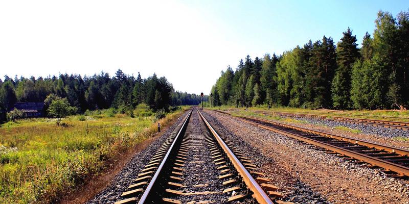 普拉提:不止是塑形,更是科学康复与团体能量的完美融合