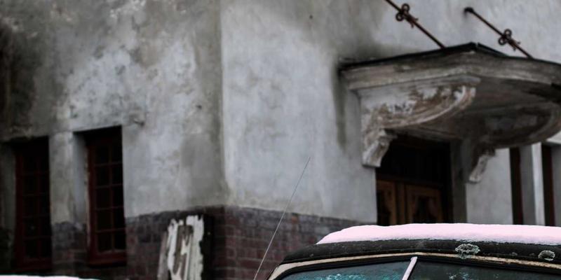 普拉提与瑜伽的深度对比：私人教练带你从哲学理念到训练效果全面解析 | 立信普拉提