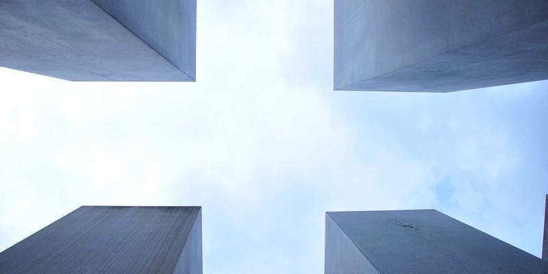 普拉提团体课 vs. 私教课：如何根据你的健身目标与预算选择最优健身服务