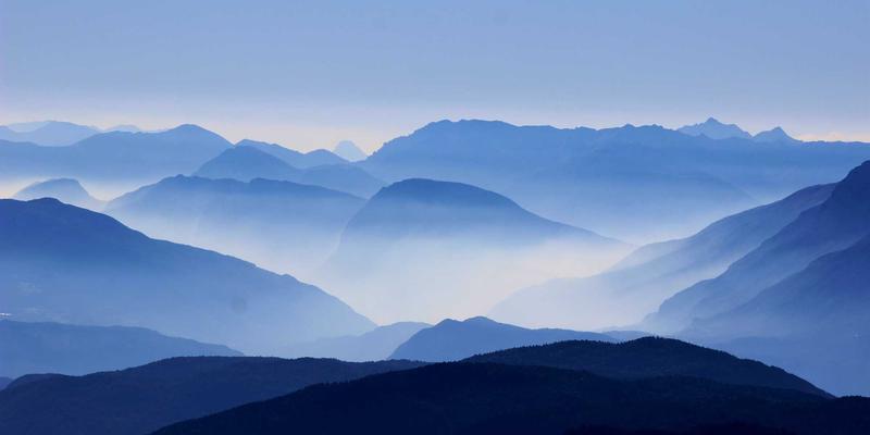普拉提攻略：从团体课程入门到专业培训的进阶之路